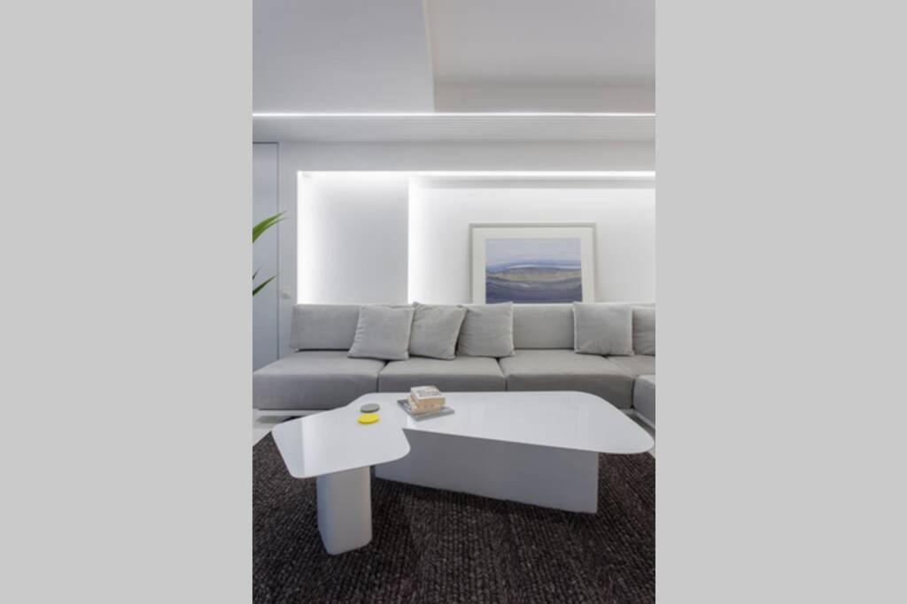 Apartment White Penthouse *