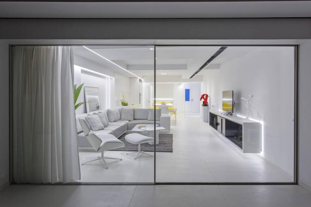 Apartment White Penthouse Athens